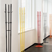 Monena naulakkokalusteet pystynaulakko Verso